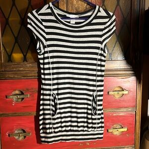 ✨Charlotte Russe black & gray striped shirt with 2 front pockets